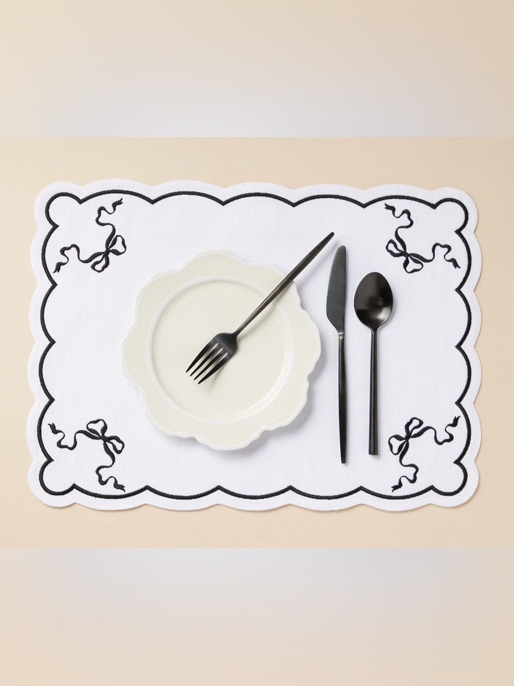 nwt set of 2 Anthropologie Benedita Black Bow Placemats